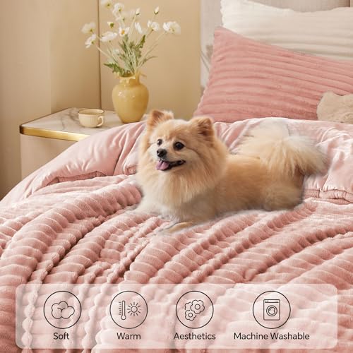 Fleece King Comforter Set
