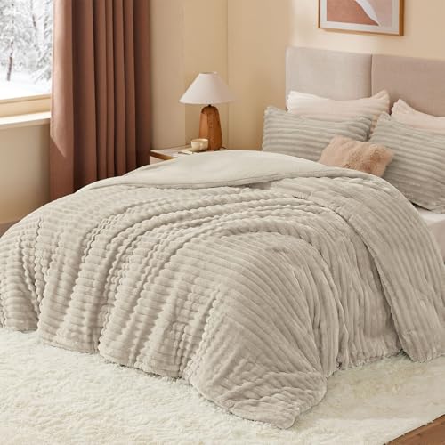 Fleece Oversized Queen Comforter Set