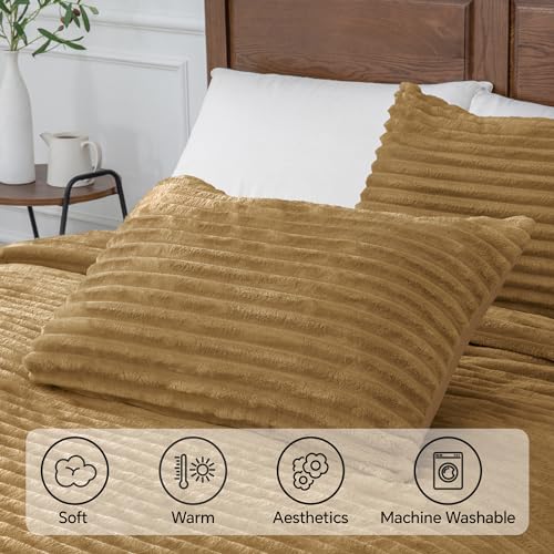 Fleece King Comforter Set