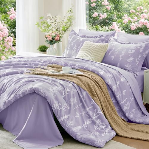 Lavender TwinXL Comforter Set