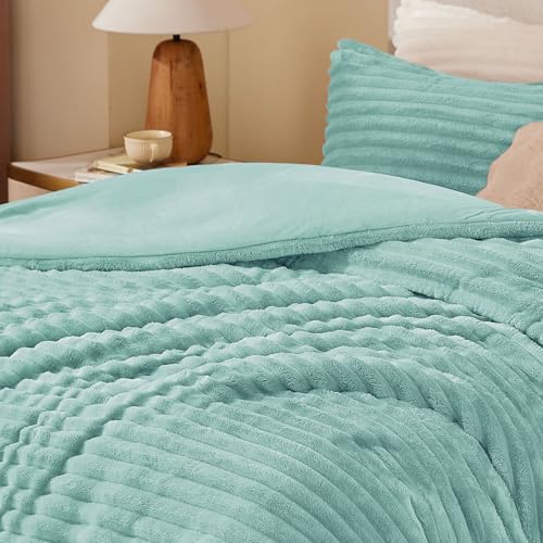 Fleece Queen Comforter Set