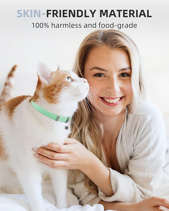 Cat Collar with Bell for Girl & Boy Cats - Non Breakaway Stretch Elastic Quick Release, Lightweight Kitten Collar, Adjustable & Durable Pet Accessories, Gifts for Cat Lovers, Green