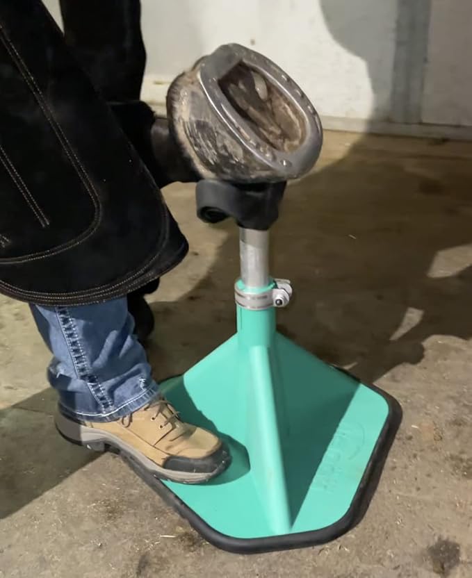 HOOF-IT Blacksmith Hoof Stand Green Pro