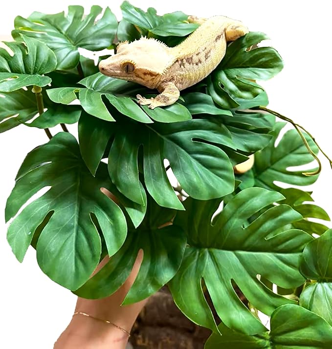 Woyrise Reptile Plants for Terrarium, Artificial Hanging Plants with Suction Cups, Amphibian Tank Habitat Decor Plastic Plant for Bearded Dragons Lizards Snake Geckos Frogs - 2Pack Fake Monstera