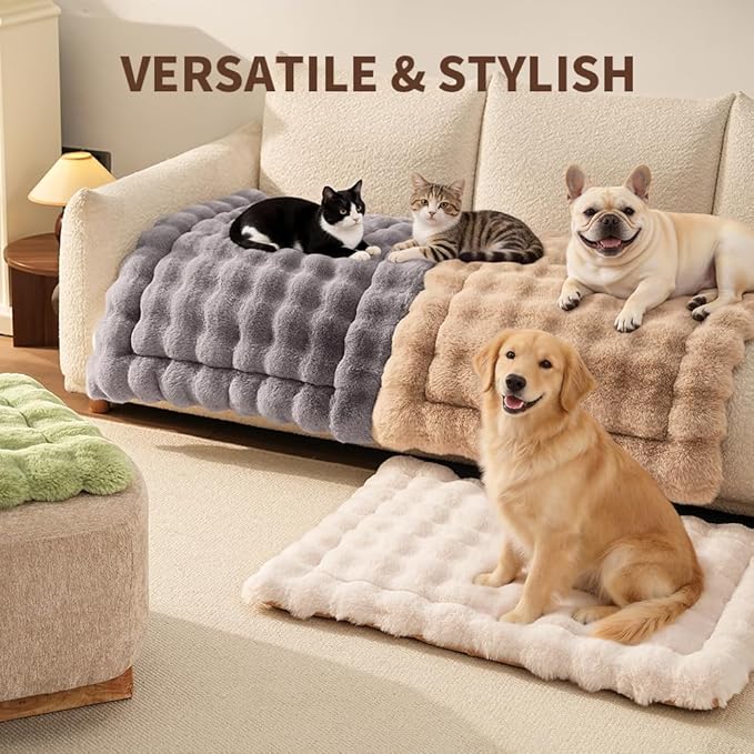 Self-Warming Dog Bed, Plush Faux Fur Mat with Anti-Slip Bottom, Ultra Soft Heated Pet Bed for Medium Large Dogs, Cozy Fluffy Pad for Carriers Couch Crate, Machine Washable, 35 x 27 Inch White