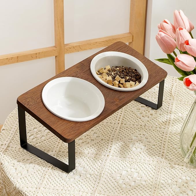 Sunhoo Elevated Cat Bowls for Indoor Cats Ceramic Kitty Dish Food Water Raised Tilted Puppy Feeding Sation with 4 Dishes Wooden Stand Pet Feeder Metal Legs Orthopedic ReducesVomiting（Brown）